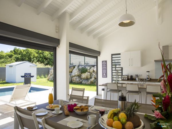 Guadeloupe Home 962644