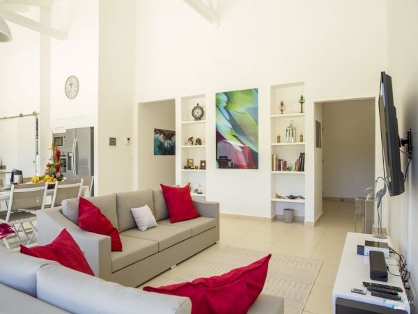Guadeloupe Home 962644