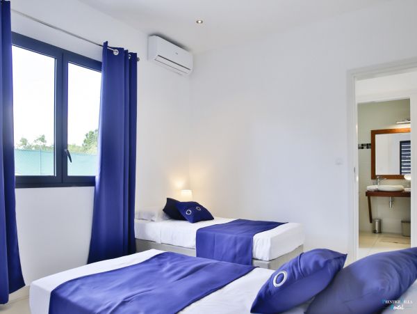 Guadeloupe Home 962644