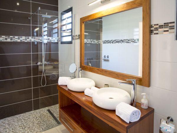 Guadeloupe Home 962644