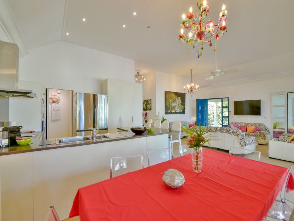 Guadeloupe Home 962645