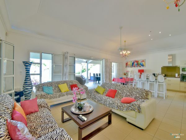 Guadeloupe Home 962645