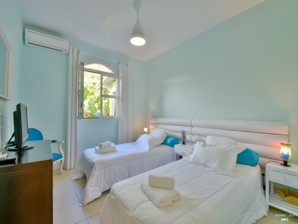Guadeloupe Home 962645