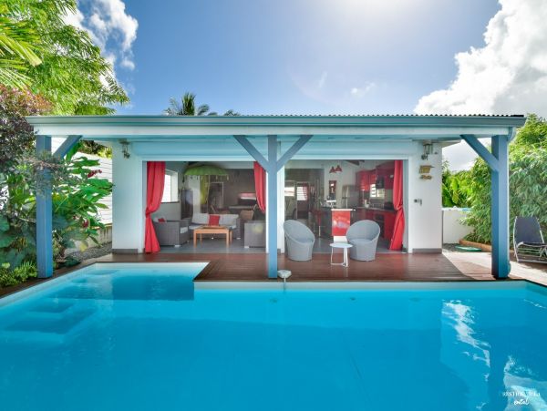 Guadeloupe Home 962646
