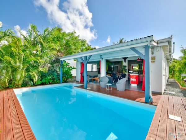 Guadeloupe Home 962646
