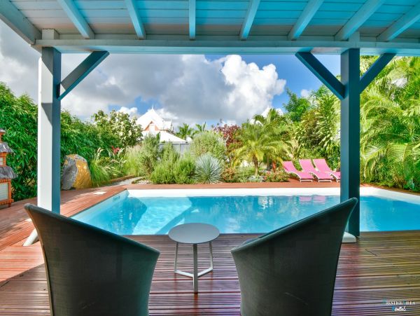 Guadeloupe Home 962646