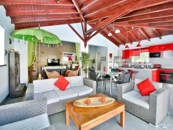 Guadeloupe Home 962646