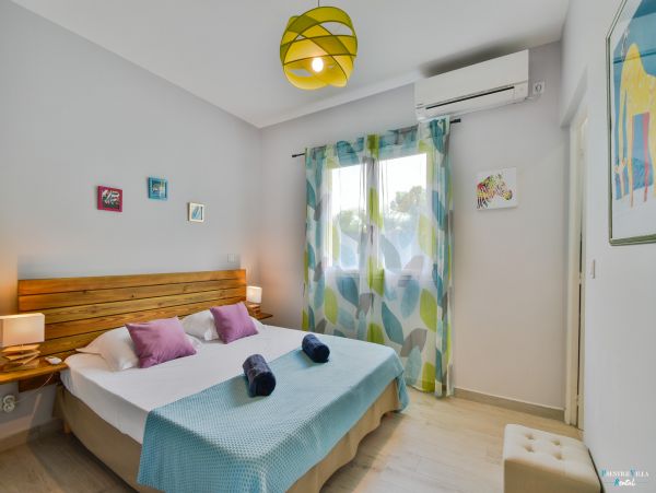 Guadeloupe Home 962647
