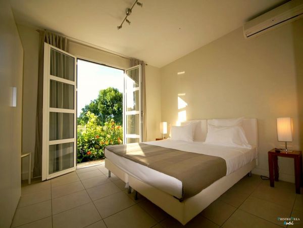 Guadeloupe Home 962649