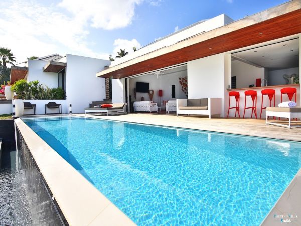 Guadaloupe Luxury Villa with Gym Pool & Luxury Interior.