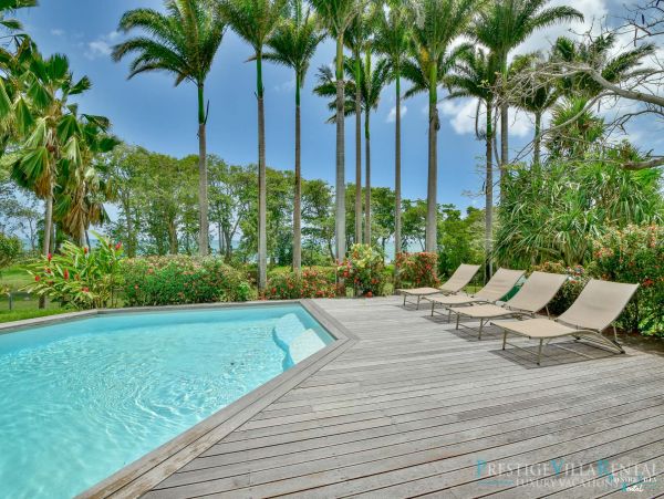 Guadeloupe Home 962652