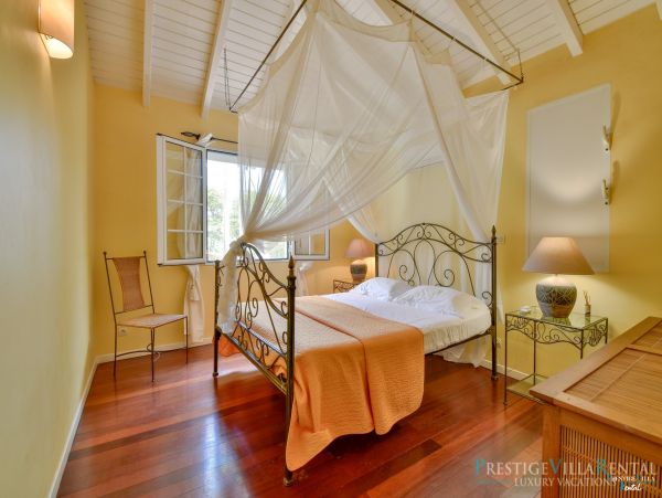 Guadeloupe Home 962652