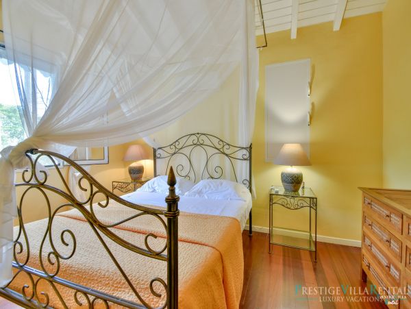 Guadeloupe Home 962652