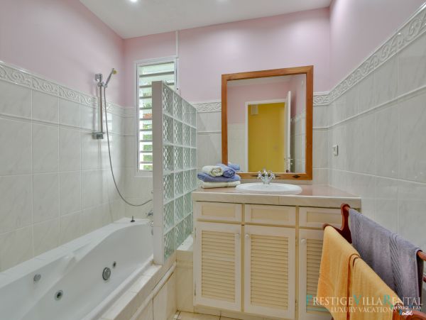 Guadeloupe Home 962652