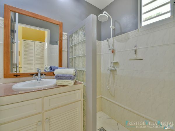 Guadeloupe Home 962652