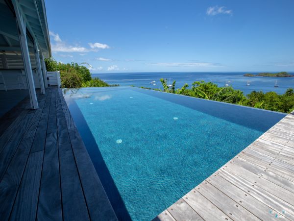 Guadeloupe Home 962653