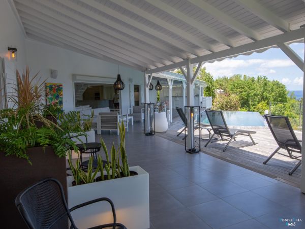 Guadeloupe Home 962653