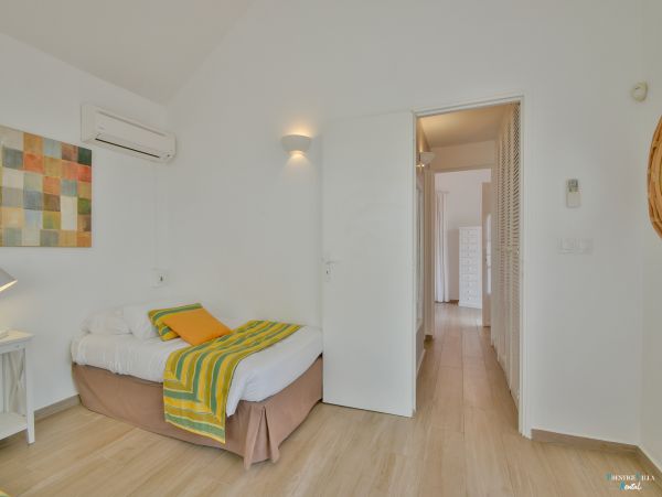 Guadeloupe Home 962654