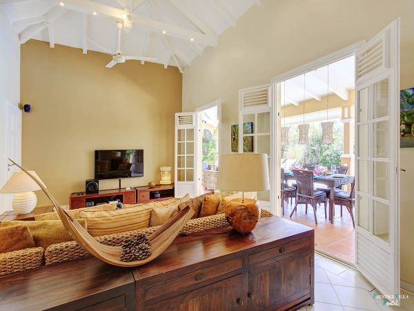 Guadeloupe Home 962656