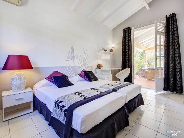 Guadeloupe Home 962656