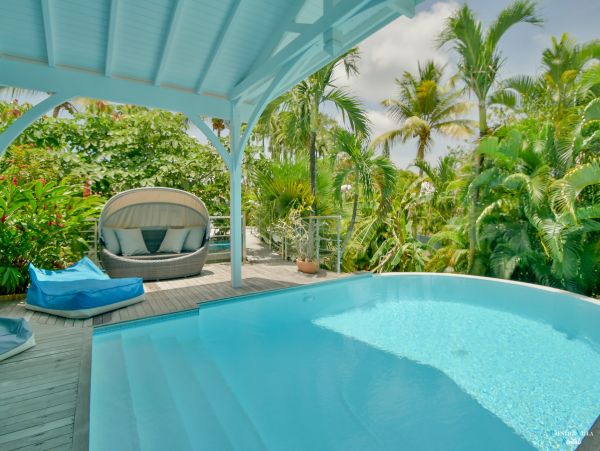 Guadeloupe Home 962657