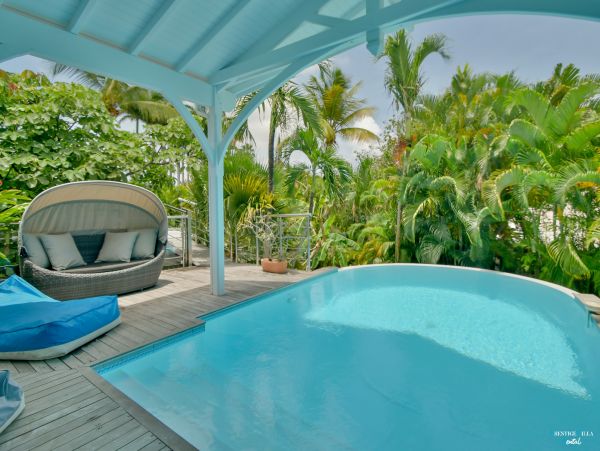 Guadeloupe Home 962657