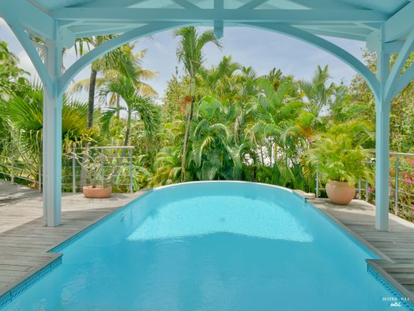 Guadeloupe Home 962657