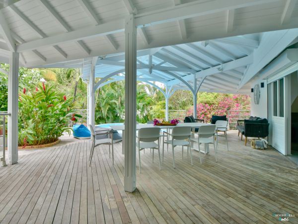 Guadeloupe Home 962657
