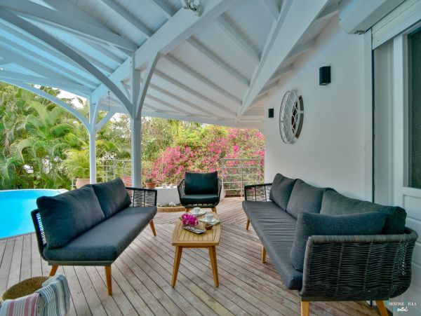Guadeloupe Home 962657