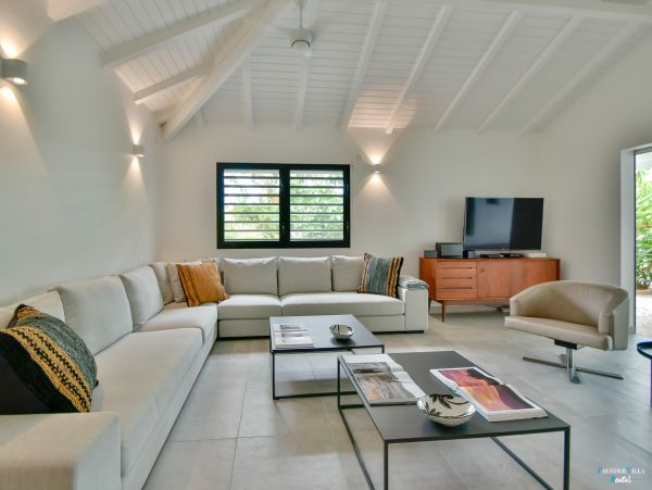 Guadeloupe Home 962657