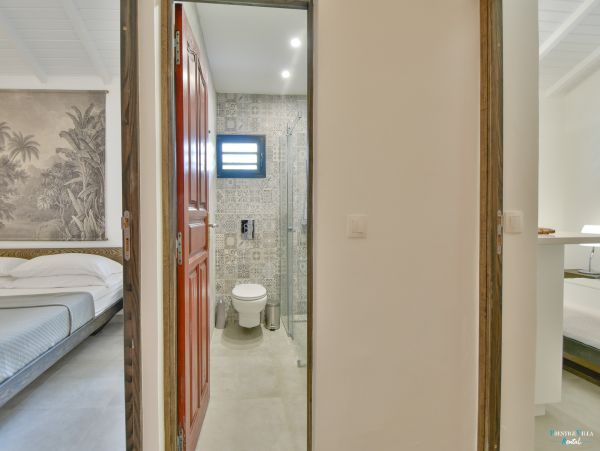 Guadeloupe Home 962657