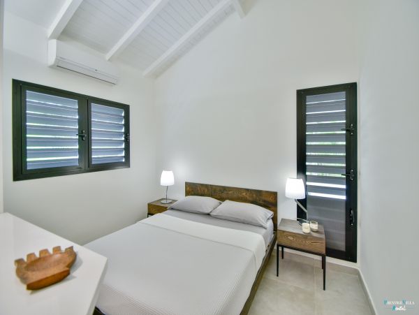 Guadeloupe Home 962657