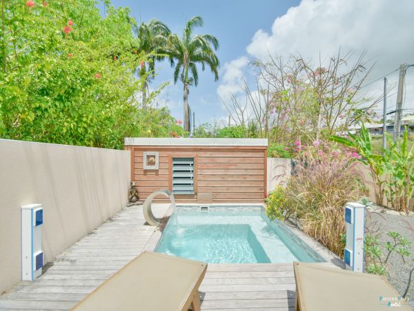 Guadeloupe Home 962658
