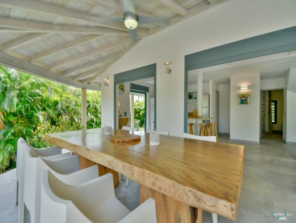 Guadeloupe Home 962658
