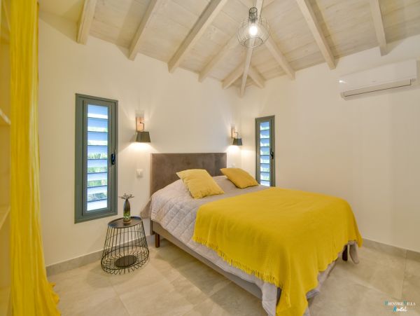 Guadeloupe Home 962658
