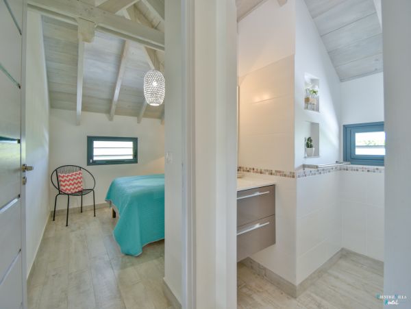 Guadeloupe Home 962658