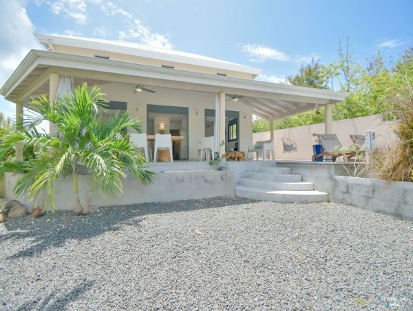 Guadeloupe Home 962658