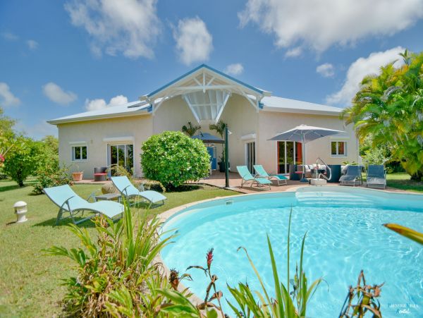 Guadeloupe Home 962661