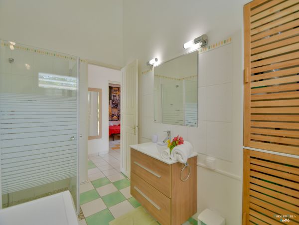 Guadeloupe Home 962661