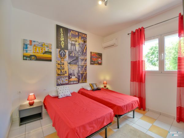 Guadeloupe Home 962661