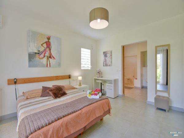 Guadeloupe Home 962661