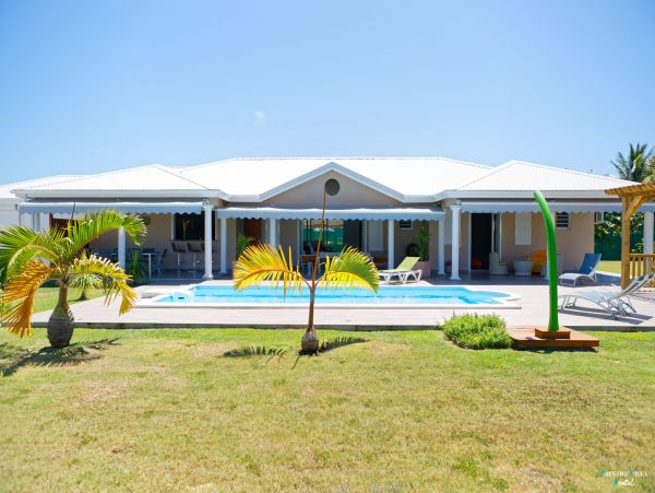 Guadeloupe Home 962664