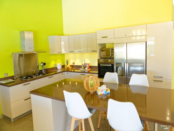 Guadeloupe Home 962664