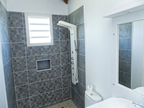 Guadeloupe Home 962664