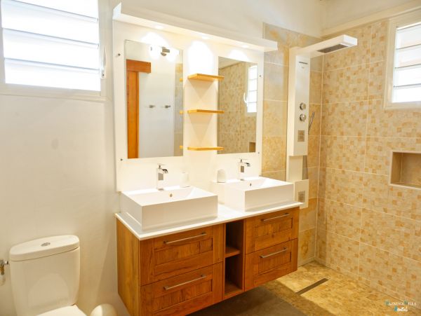 Guadeloupe Home 962664
