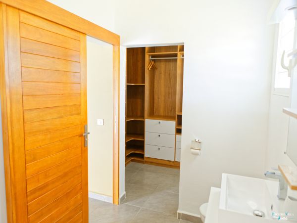 Guadeloupe Home 962664