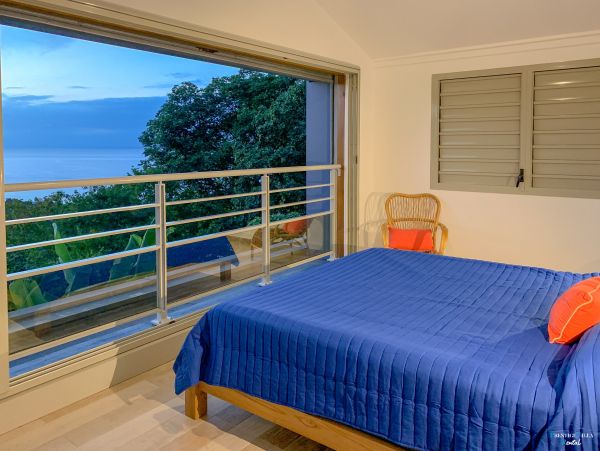 Guadeloupe Home 962666