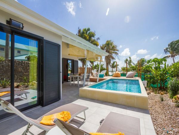 Guadeloupe Home 962668