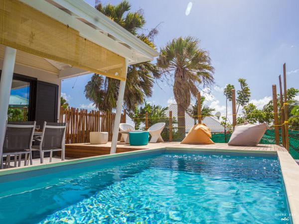 Guadeloupe Home 962668
