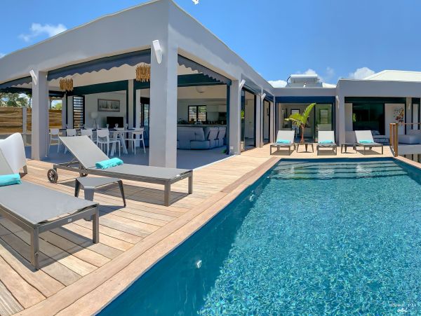 Guadeloupe Home 962669